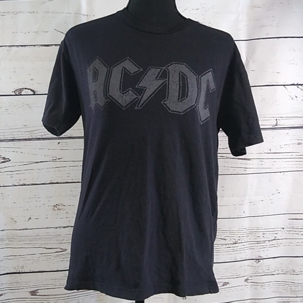 AC/DC Band Tee Black Graphic T-Shirt Vintage Style Rock Shirt  M Distressed - Picture 2 of 5